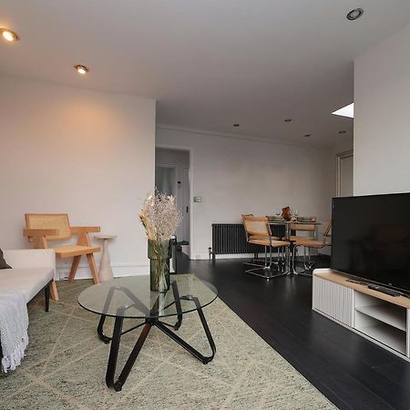 2 Bedroom Chic Apartment With Private Balcony In Notting Hill London Exterior photo