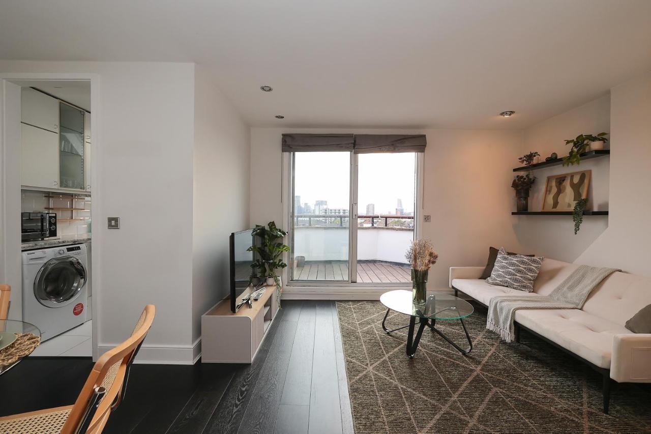 2 Bedroom Chic Apartment With Private Balcony In Notting Hill London Exterior photo