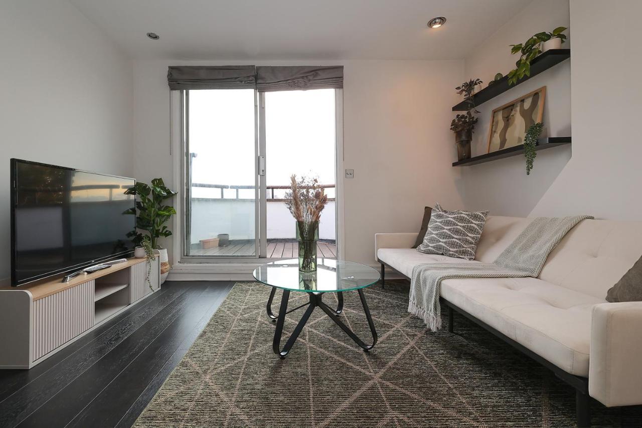 2 Bedroom Chic Apartment With Private Balcony In Notting Hill London Exterior photo